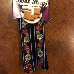 Ugg flower detailing